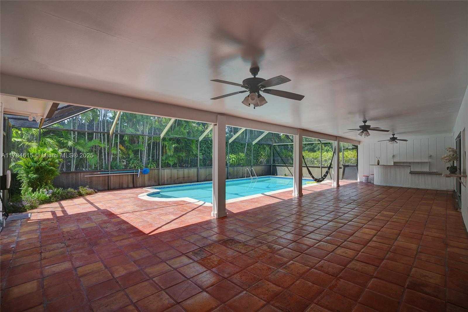 Small Image of 7360 SOUTH WEST 120TH ST, Pinecrest Number 3