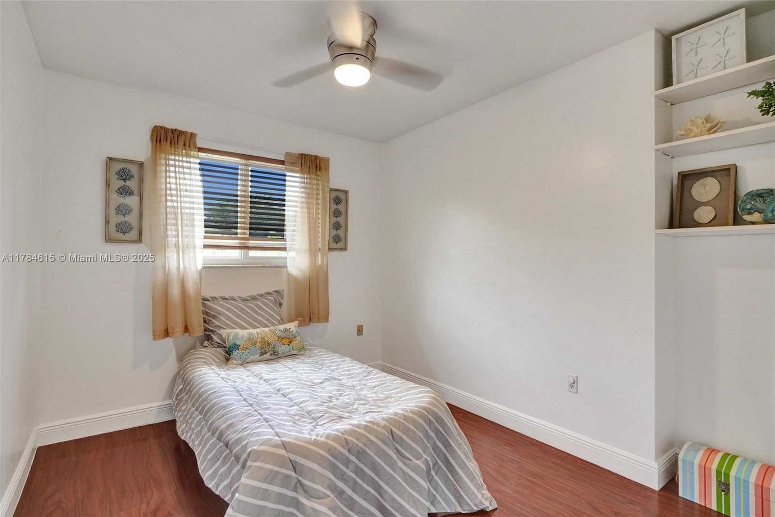 Small Image of 7360 SOUTH WEST 120TH ST, Pinecrest Number 35