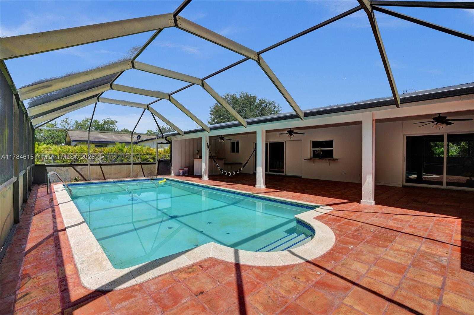 Small Image of 7360 SOUTH WEST 120TH ST, Pinecrest Number 46