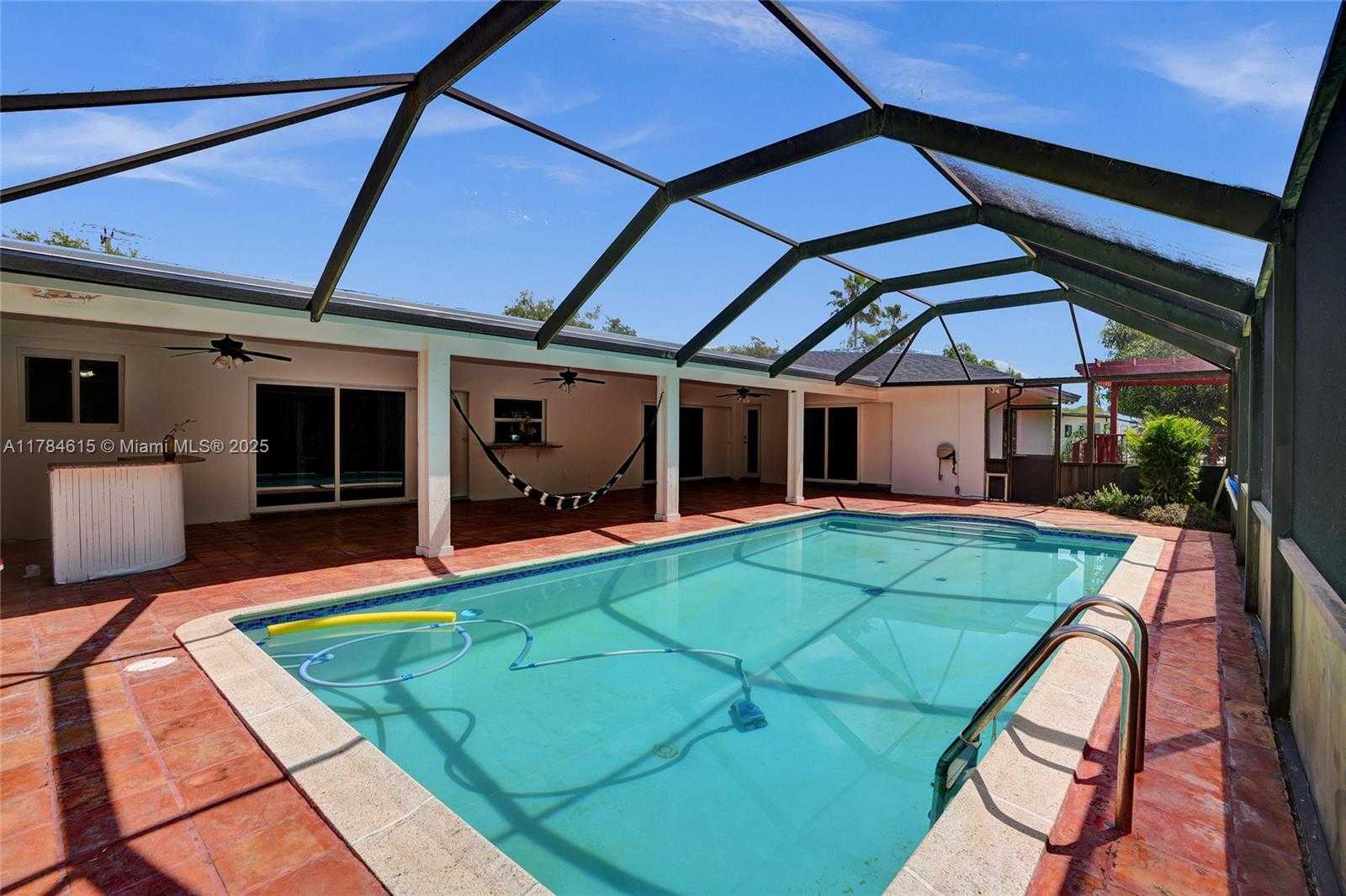 Small Image of 7360 SOUTH WEST 120TH ST, Pinecrest Number 47