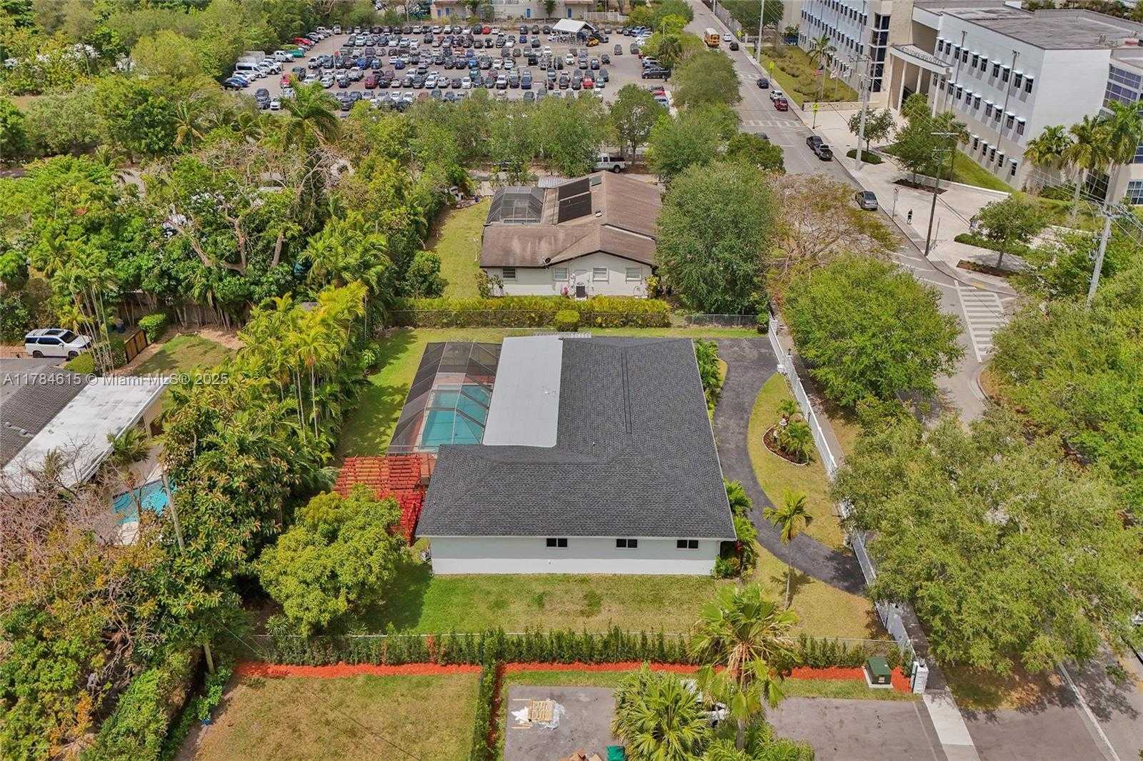 Small Image of 7360 SOUTH WEST 120TH ST, Pinecrest Number 52