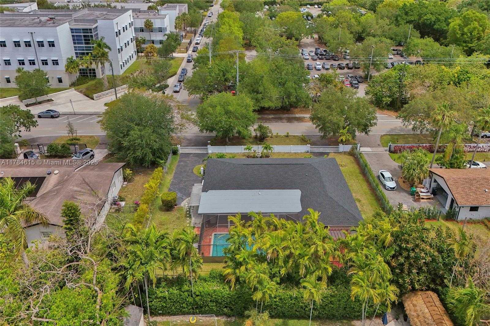 Small Image of 7360 SOUTH WEST 120TH ST, Pinecrest Number 66