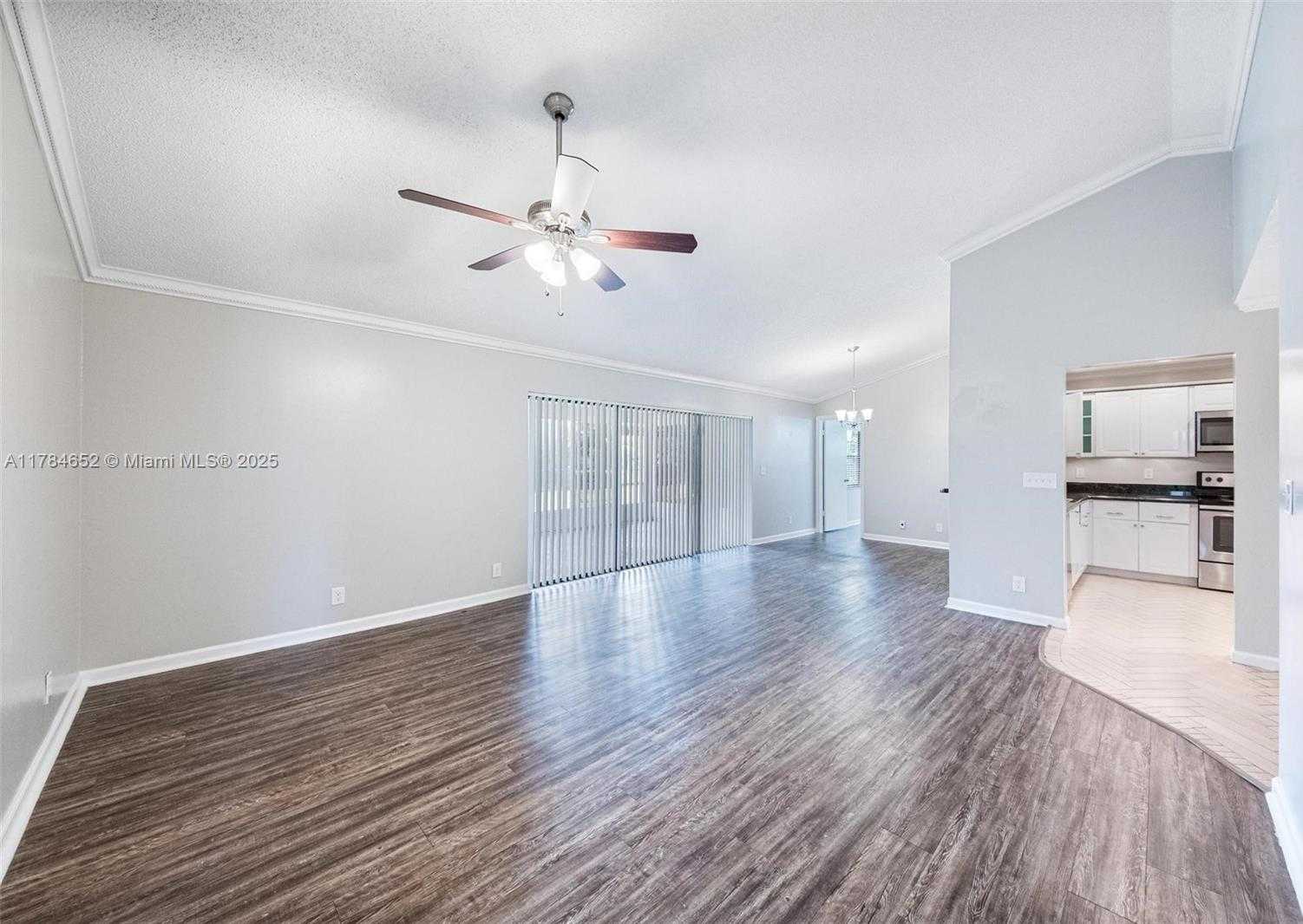 Small Image of 19476 CAROLINA CIR, Boca Raton Number 20