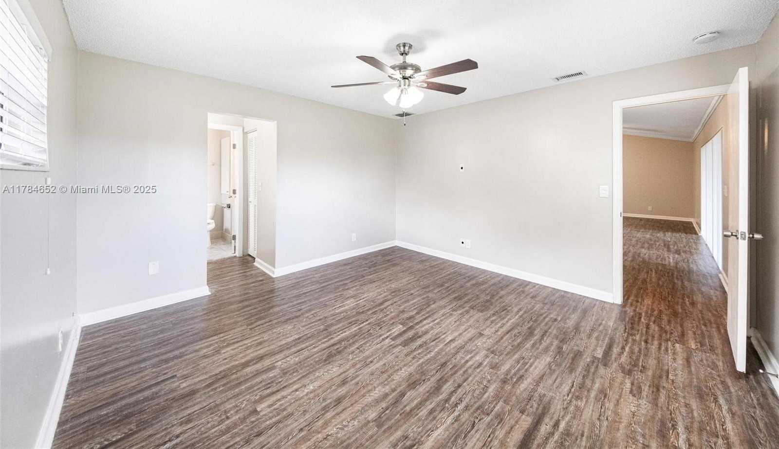 Small Image of 19476 CAROLINA CIR, Boca Raton Number 23