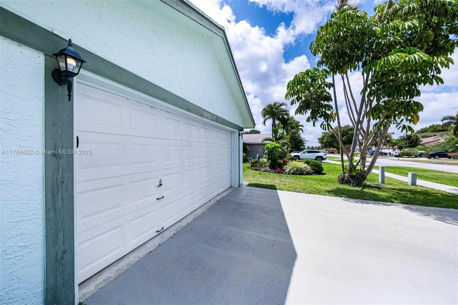 Small Image of 19476 CAROLINA CIR, Boca Raton Number 38