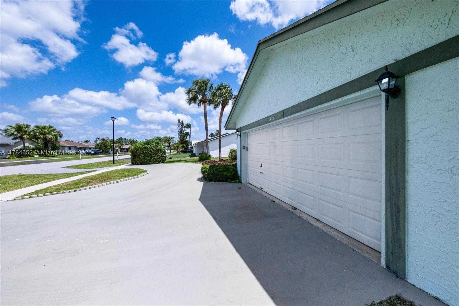 Small Image of 19476 CAROLINA CIR, Boca Raton Number 39
