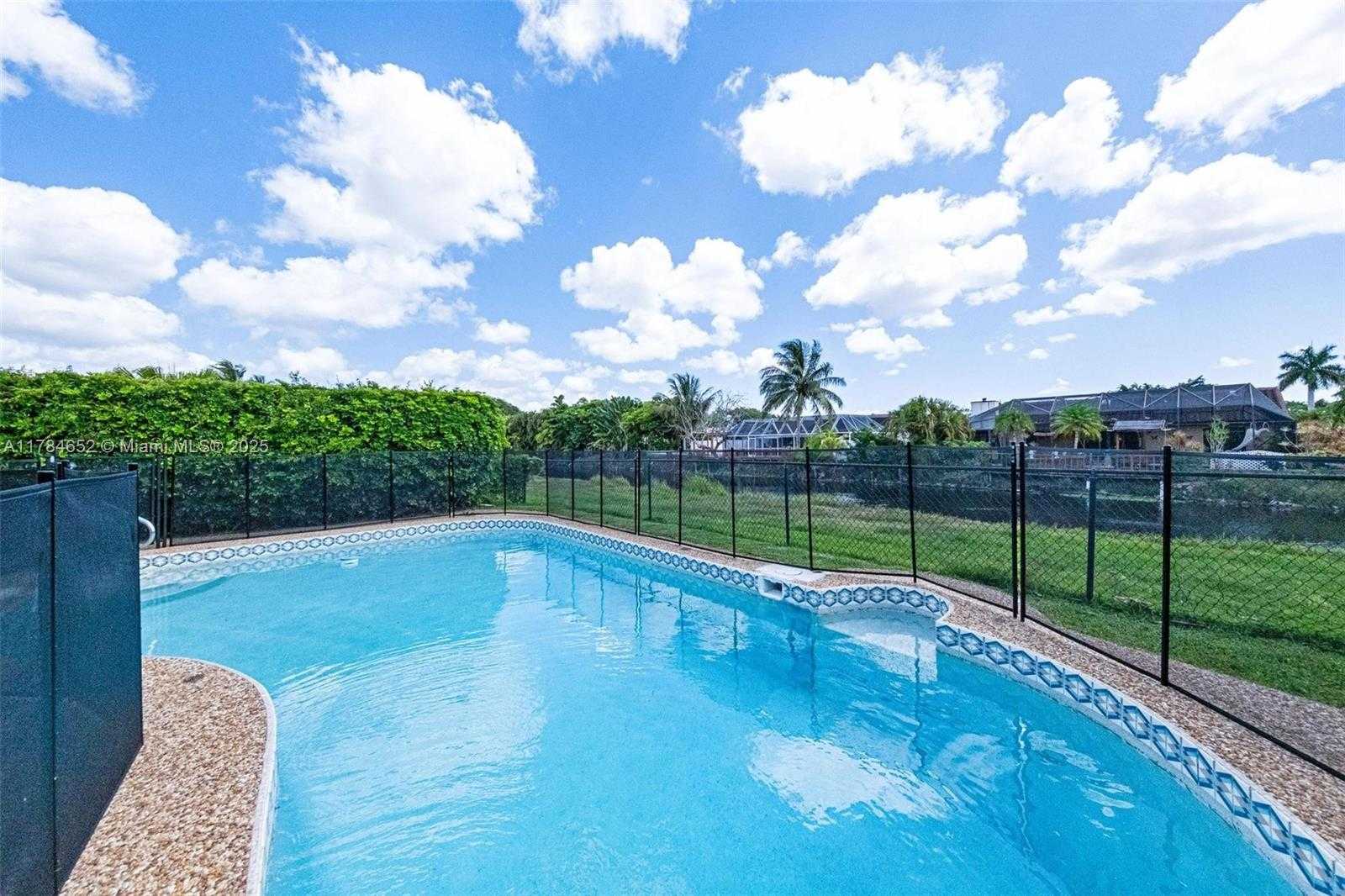 Small Image of 19476 CAROLINA CIR, Boca Raton Number 50
