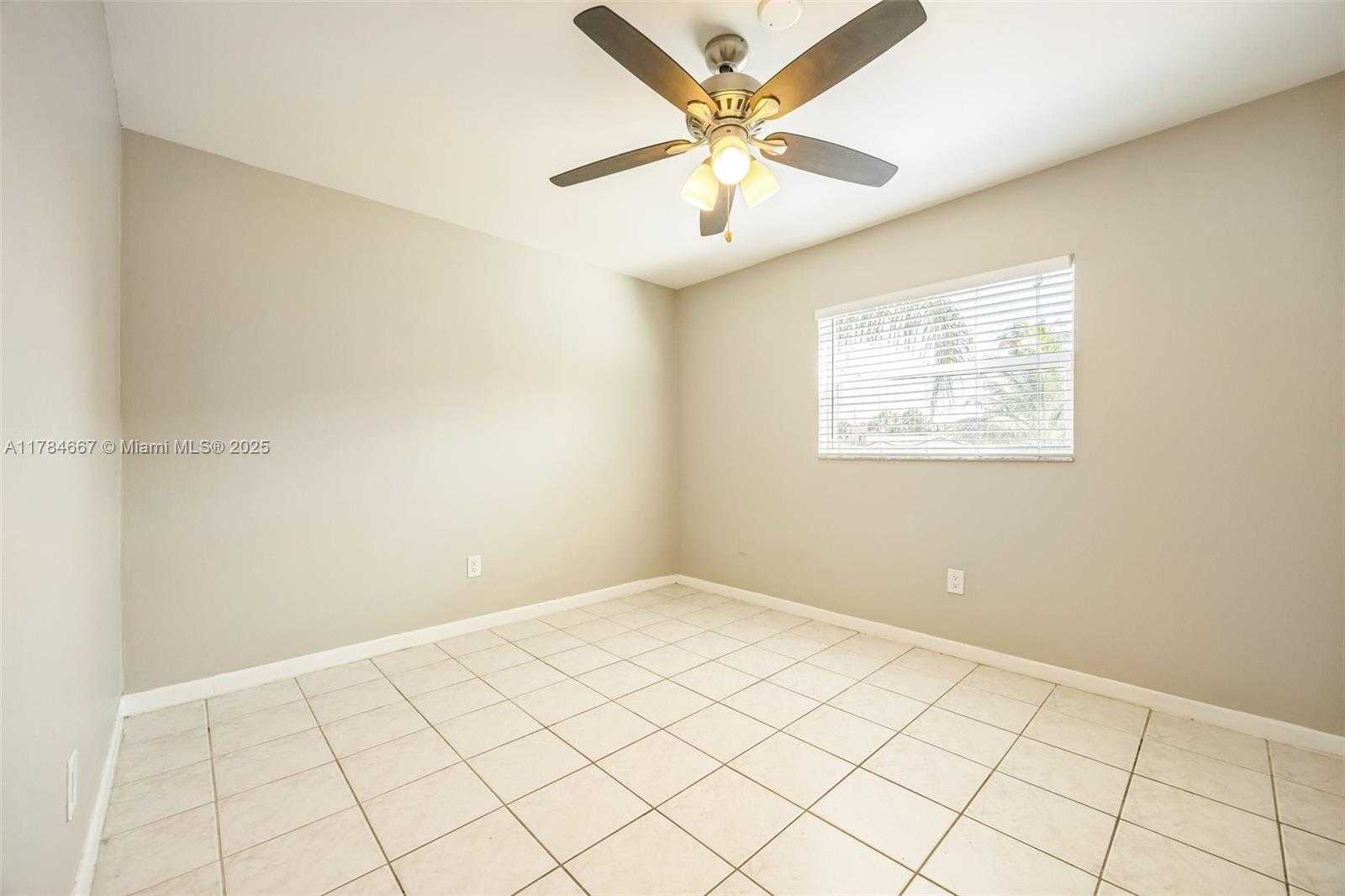 Small Image of 22188 SOUTH WEST 59TH AVE, Boca Raton Number 12