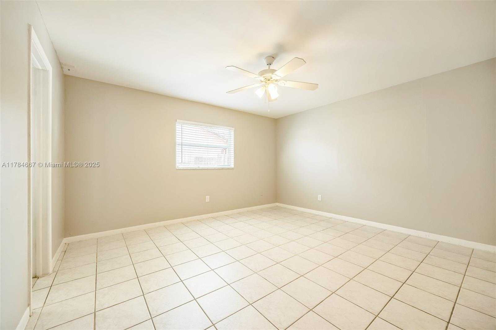 Small Image of 22188 SOUTH WEST 59TH AVE, Boca Raton Number 14