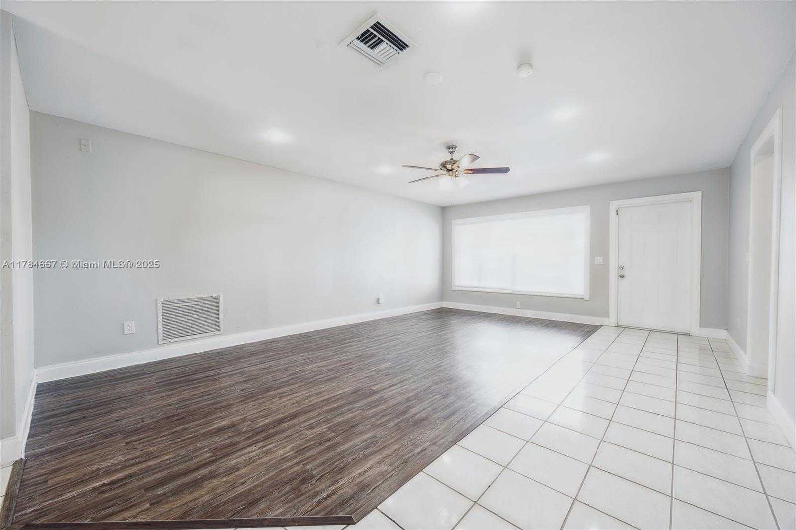 Small Image of 22188 SOUTH WEST 59TH AVE, Boca Raton Number 3