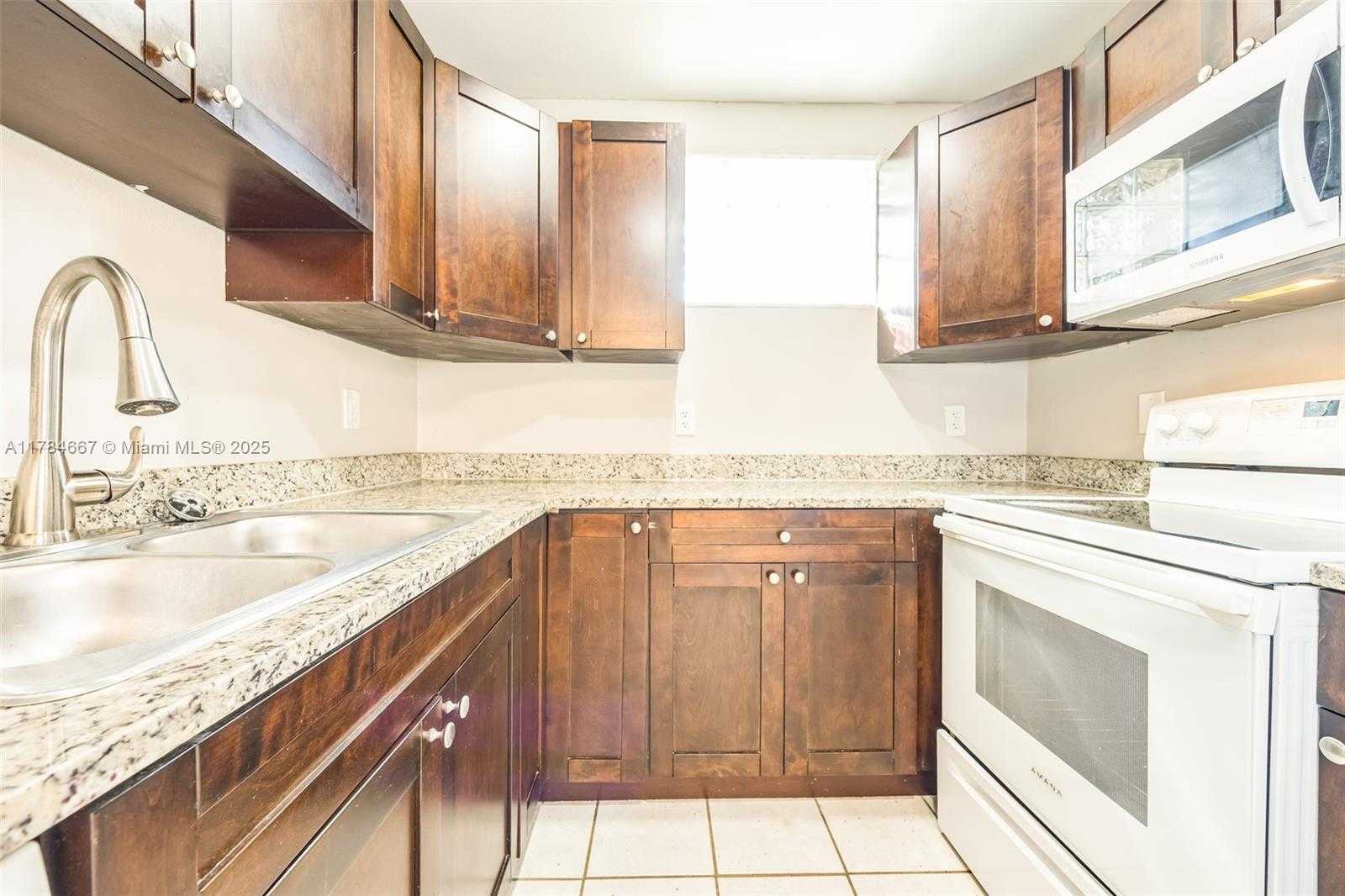 Small Image of 22188 SOUTH WEST 59TH AVE, Boca Raton Number 8