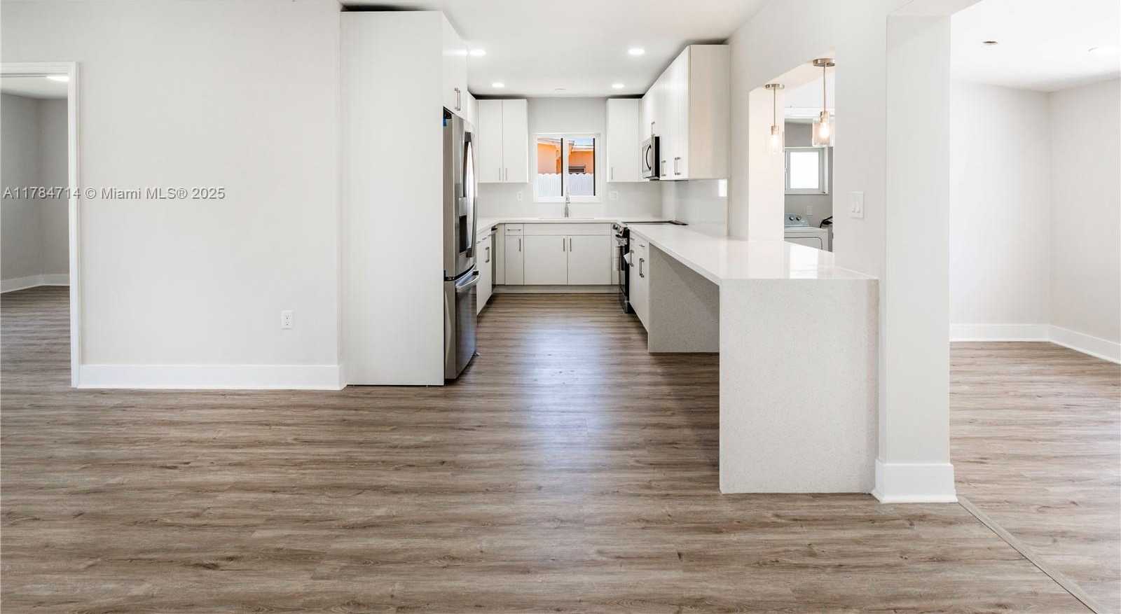 Small Image of 5397 WEST 14TH CT, Hialeah Number 12