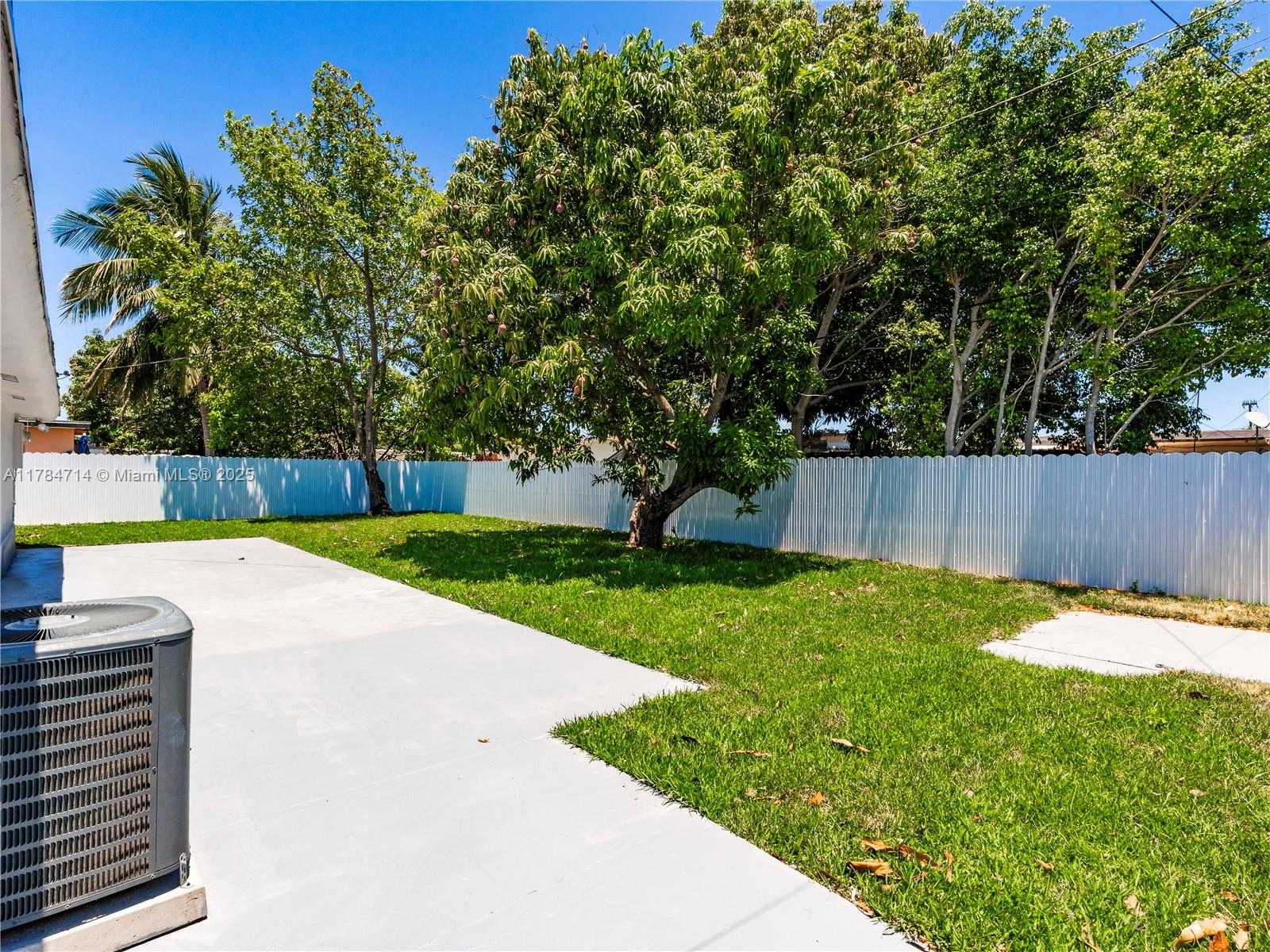 Small Image of 5397 WEST 14TH CT, Hialeah Number 30