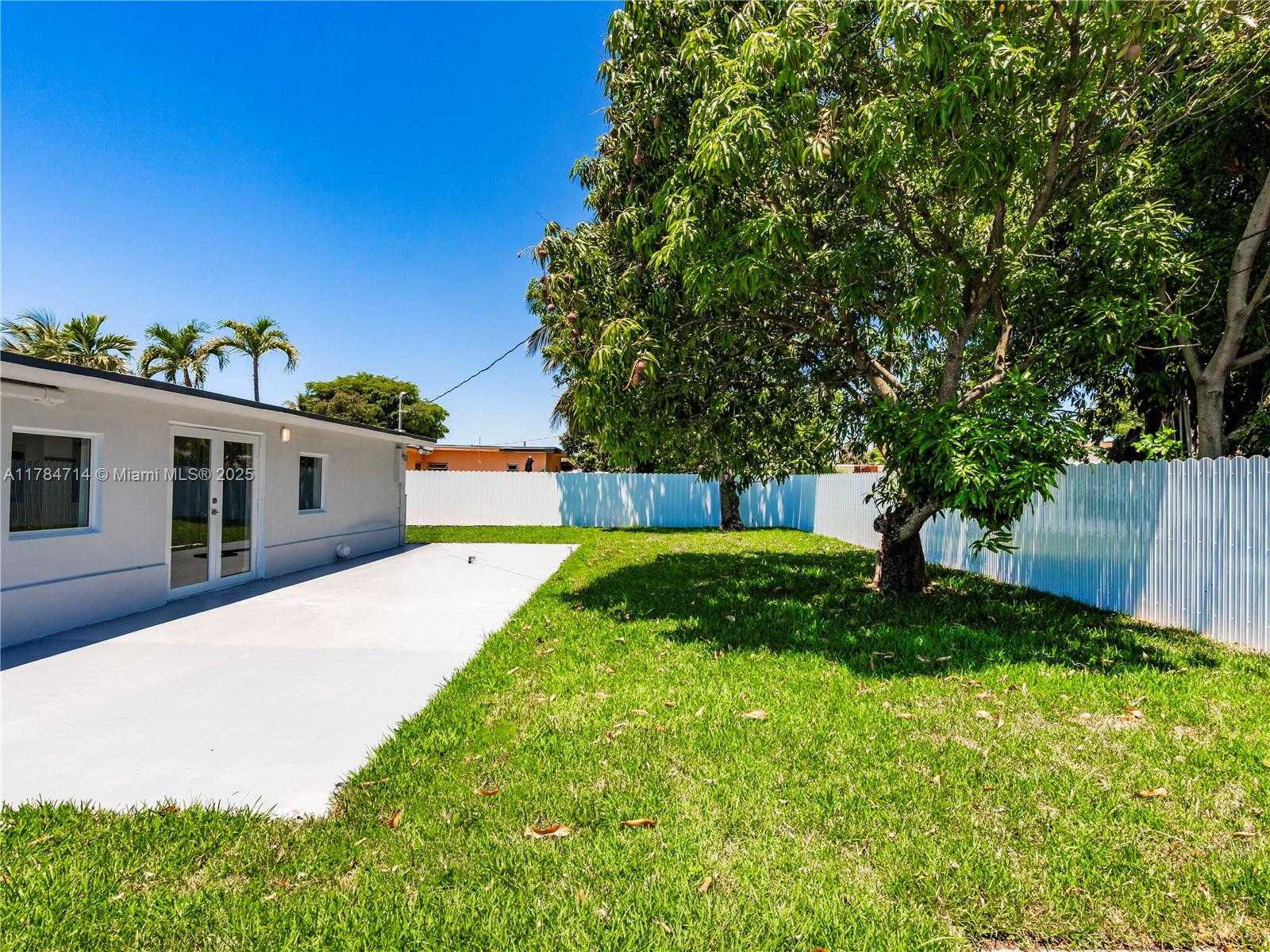 Small Image of 5397 WEST 14TH CT, Hialeah Number 32
