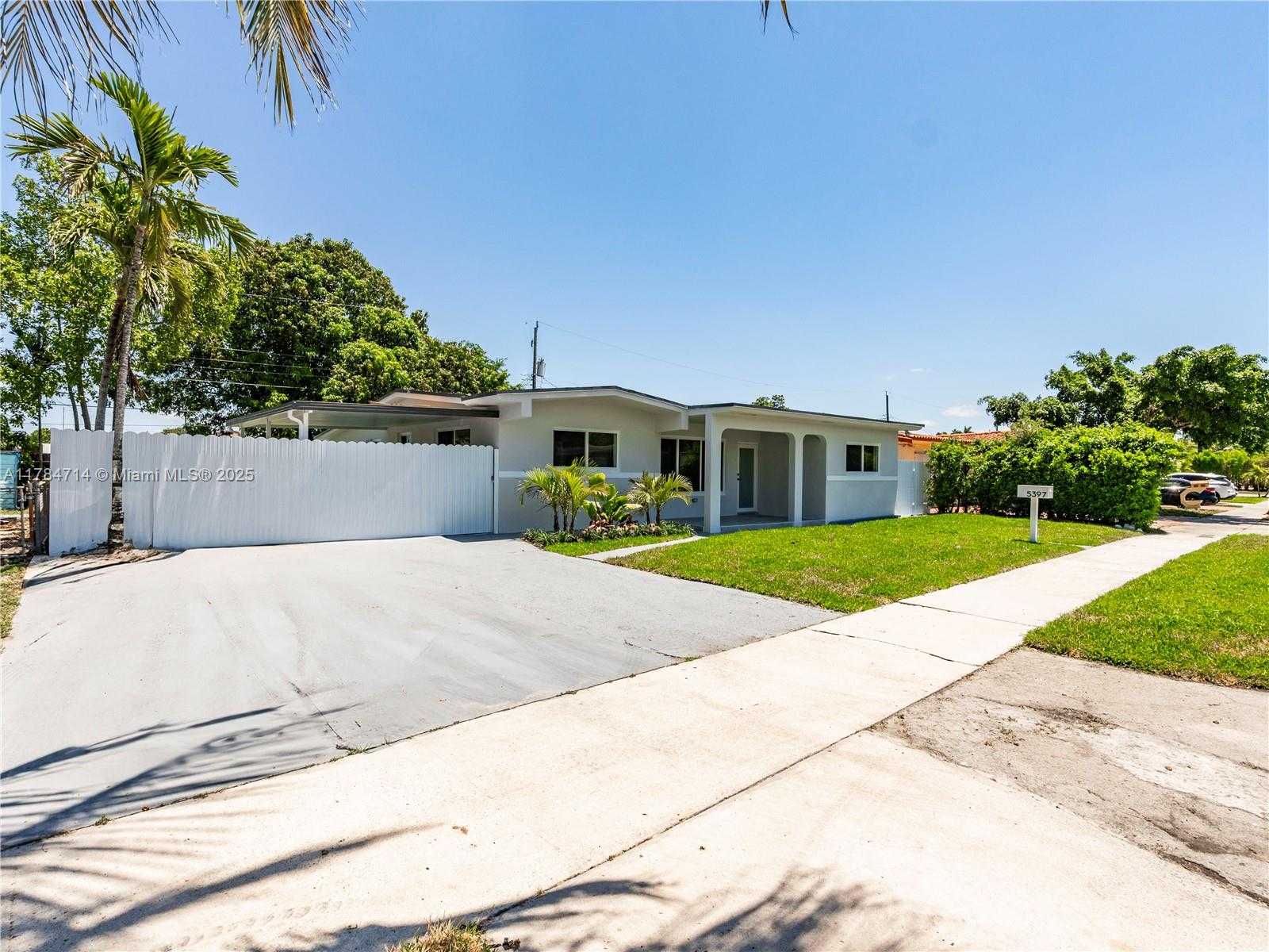 Small Image of 5397 WEST 14TH CT, Hialeah Number 37