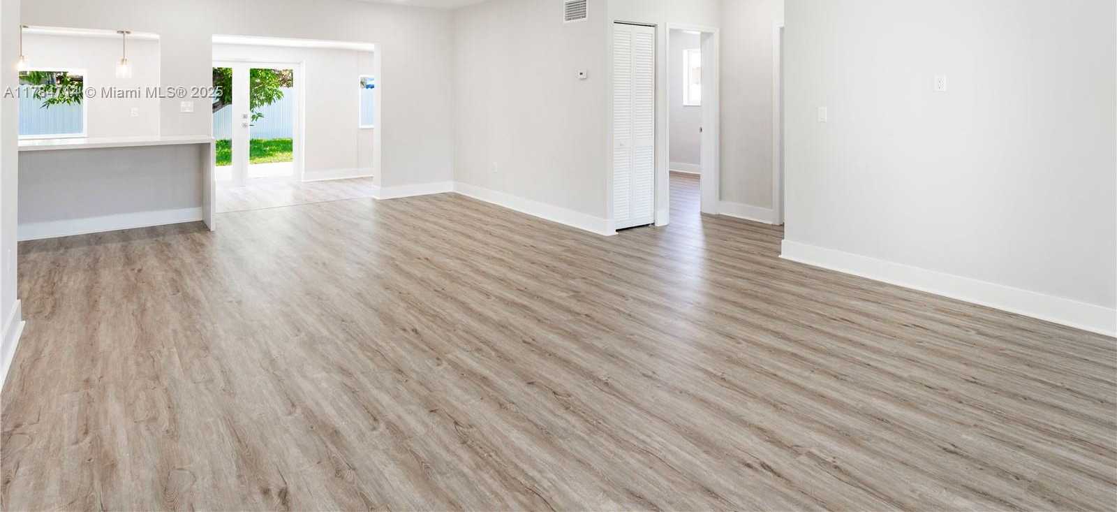 Small Image of 5397 WEST 14TH CT, Hialeah Number 9