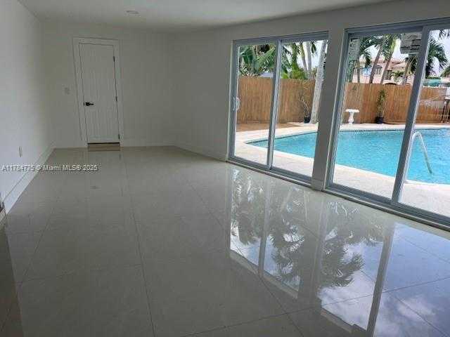 Small Image of 411 SOUTH EAST 6TH AVE, Pompano Beach Number 28