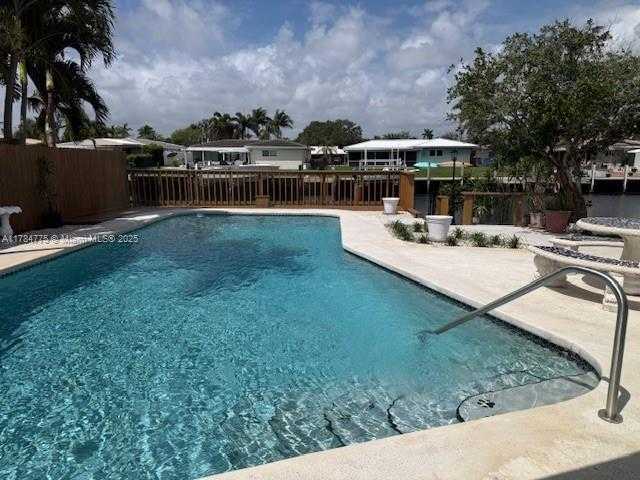 Small Image of 411 SOUTH EAST 6TH AVE, Pompano Beach Number 42
