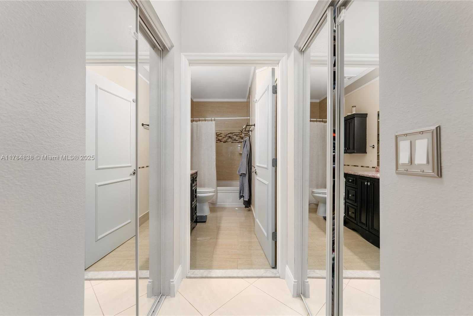 Small Image of 1070 SOUTH WEST 42ND TER, Deerfield Beach Number 22