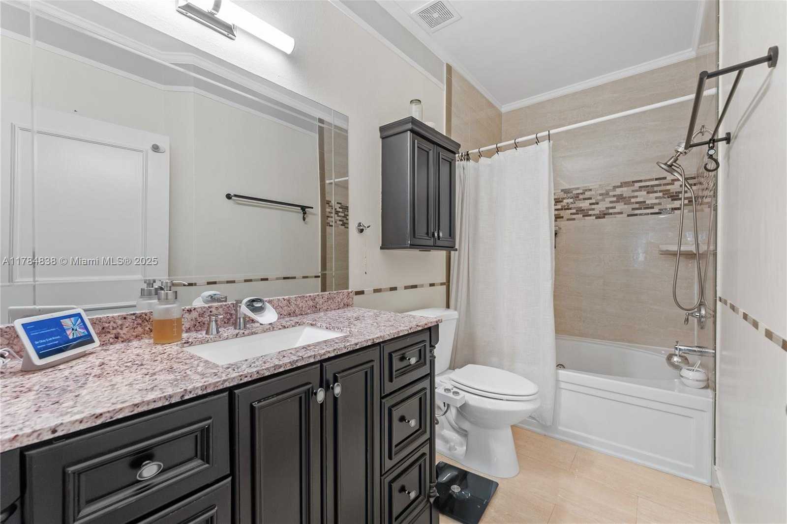 Small Image of 1070 SOUTH WEST 42ND TER, Deerfield Beach Number 23