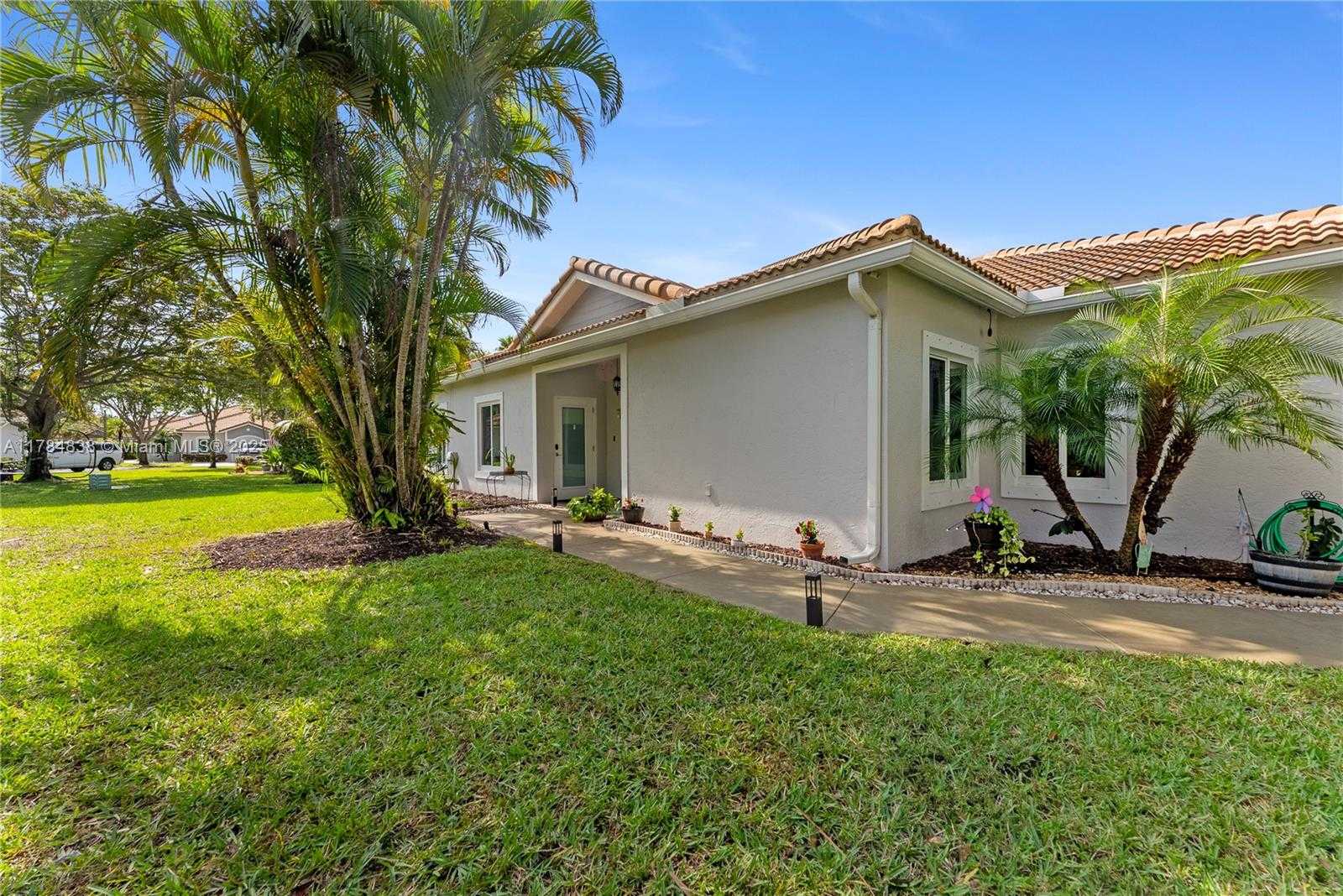 Small Image of 1070 SOUTH WEST 42ND TER, Deerfield Beach Number 8