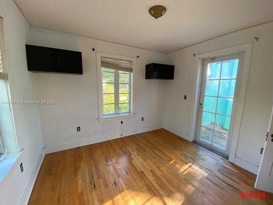 Small Image of 1722 JEFFERSON AVE, Miami Beach Number 18