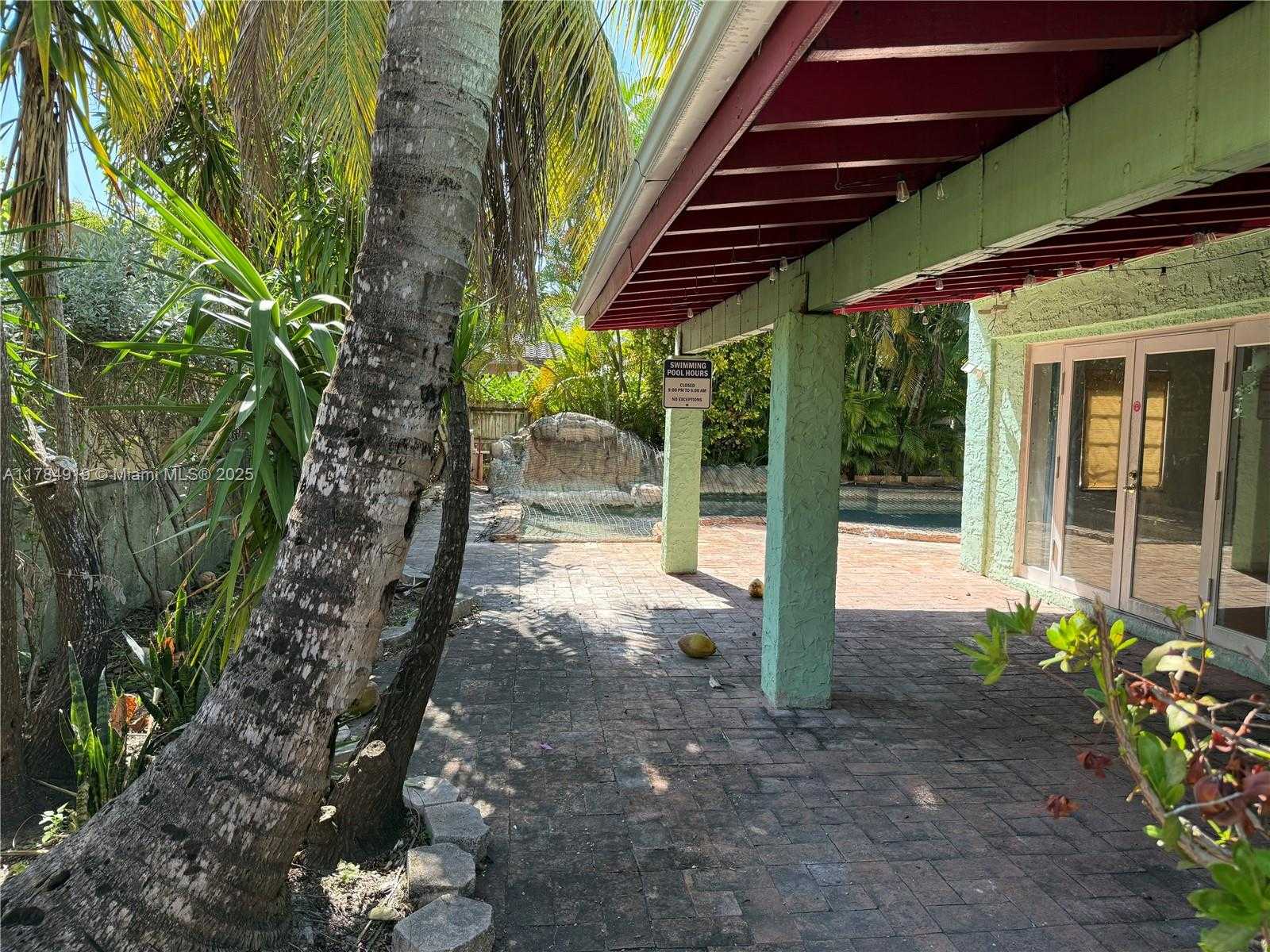 Small Image of 1722 JEFFERSON AVE, Miami Beach Number 4