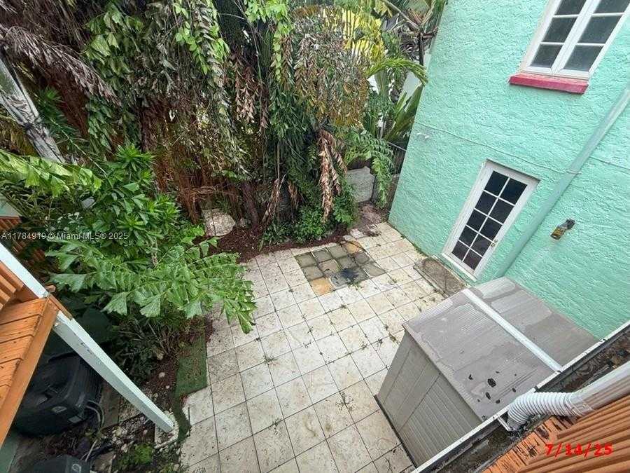 Small Image of 1722 JEFFERSON AVE, Miami Beach Number 9