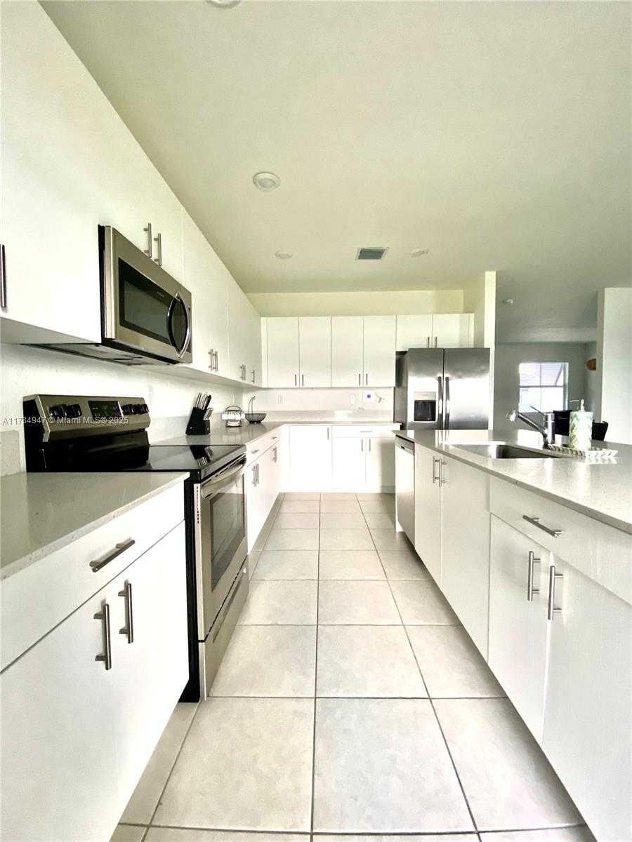 Small Image of 16715 SOUTH WEST 292ND TER, Homestead Number 12