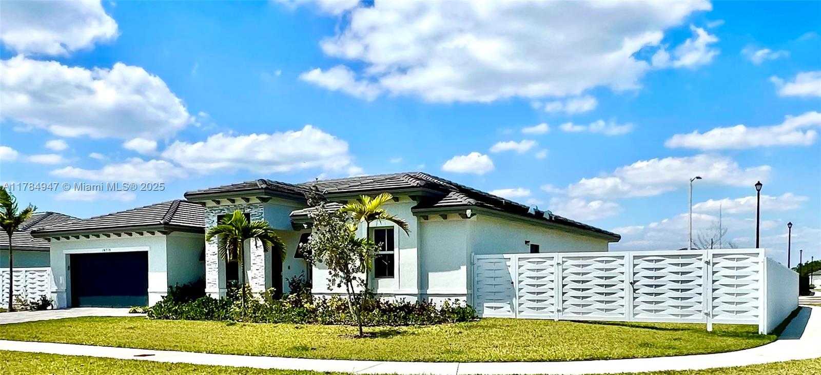 Small Image of 16715 SOUTH WEST 292ND TER, Homestead Number 3