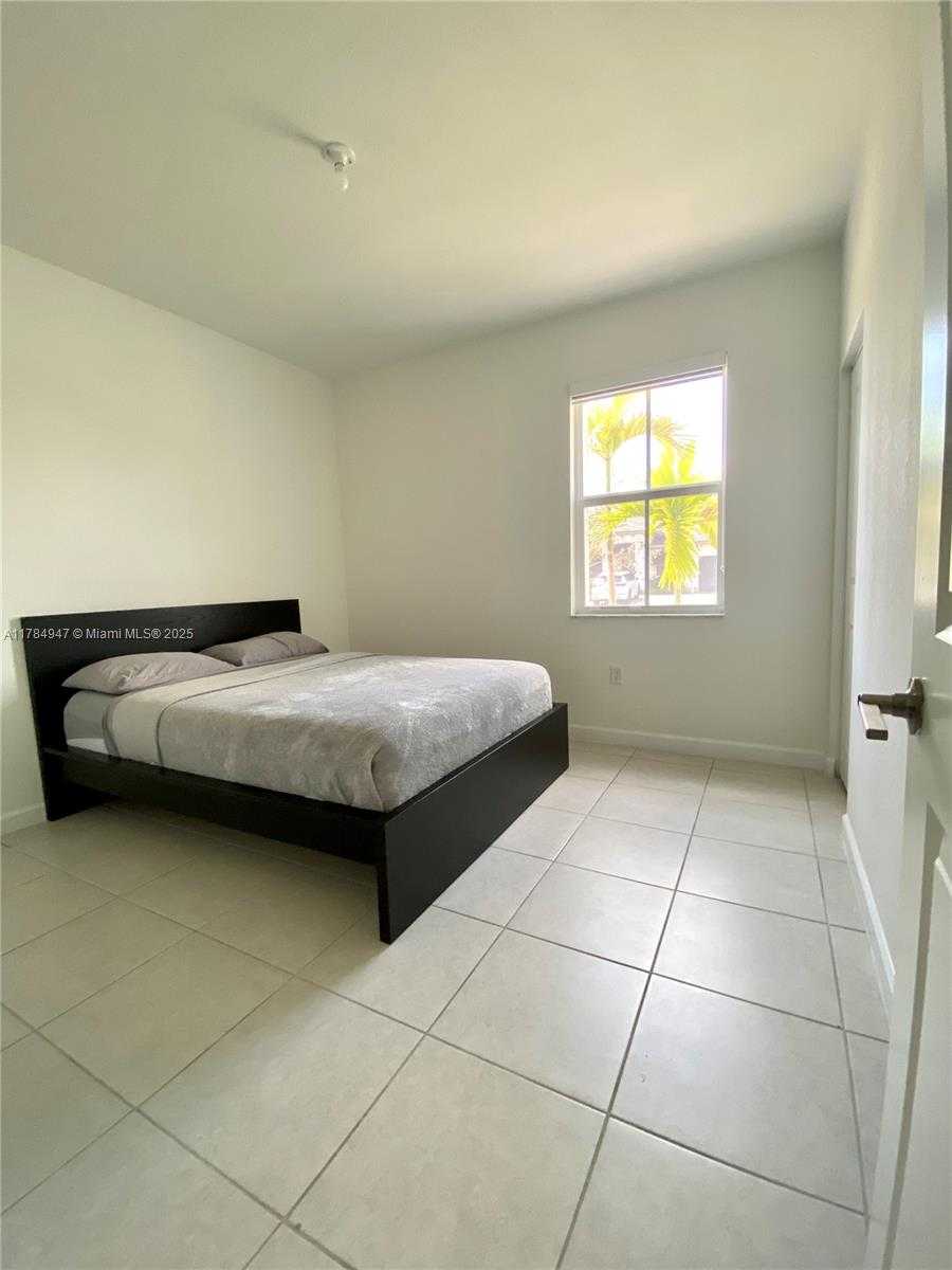 Small Image of 16715 SOUTH WEST 292ND TER, Homestead Number 33