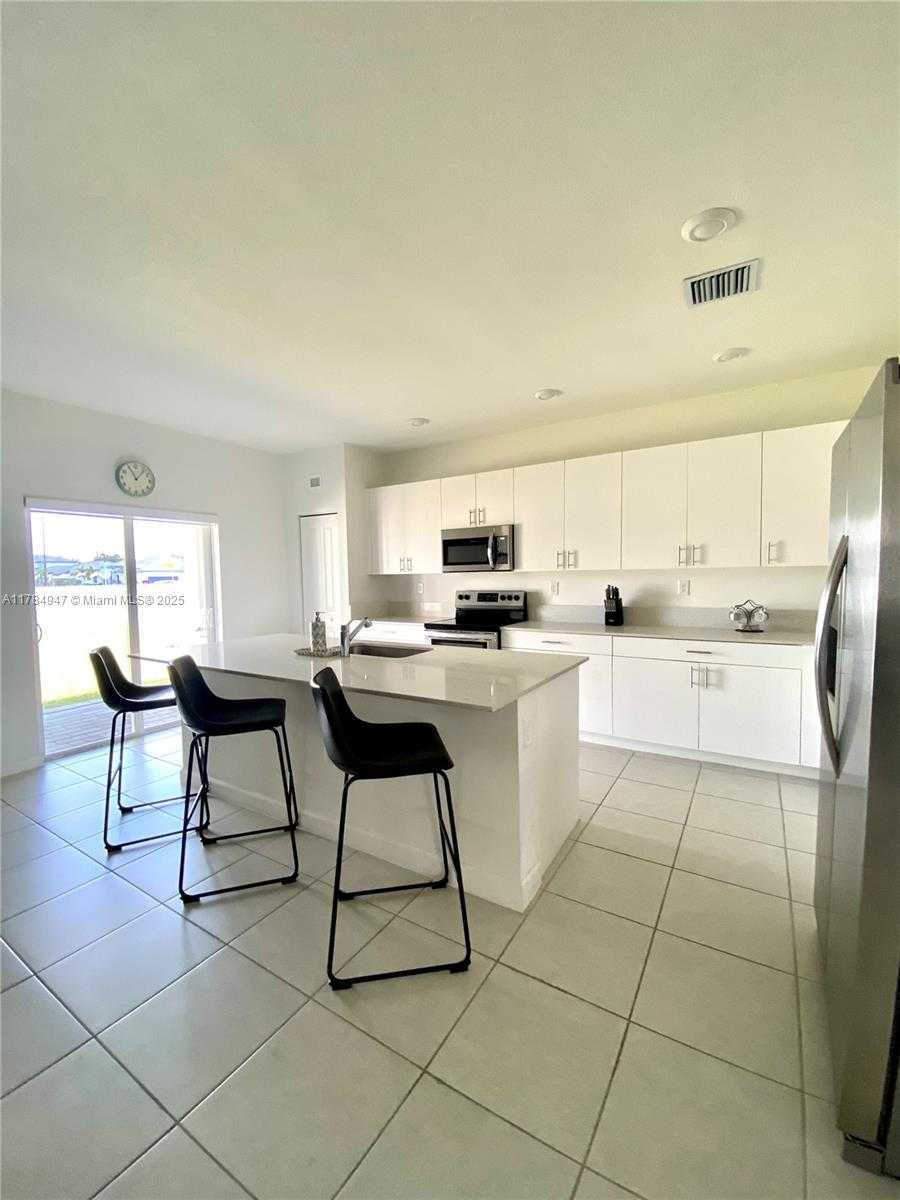Small Image of 16715 SOUTH WEST 292ND TER, Homestead Number 9