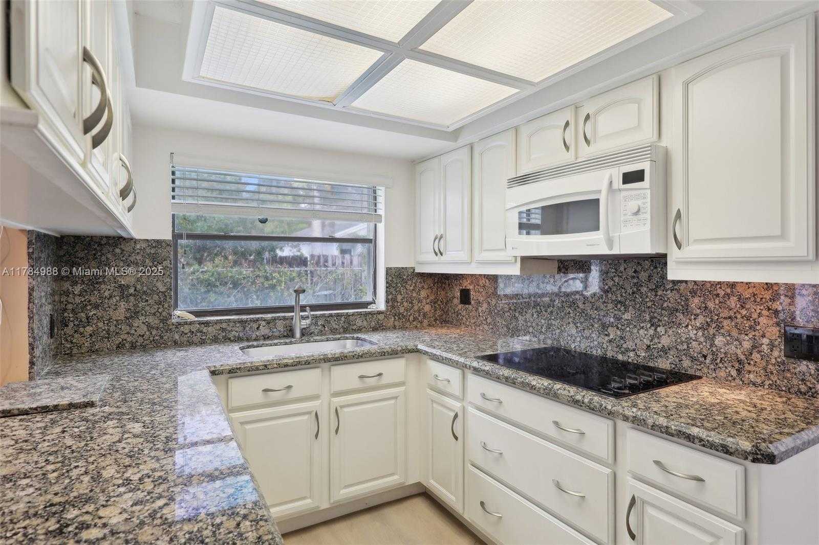 Small Image of 4967 SOUTH WEST 94TH TER, Cooper City Number 19