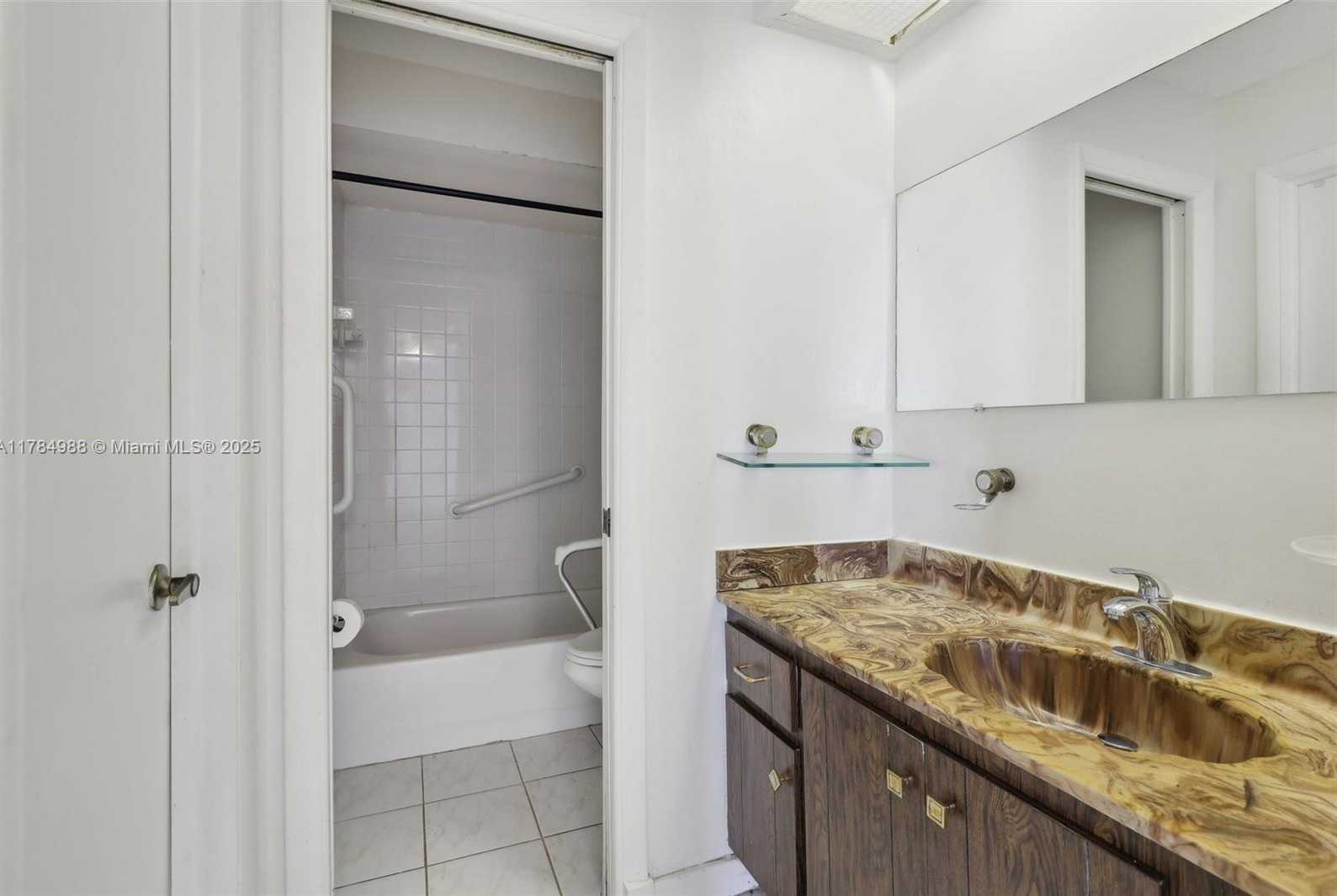 Small Image of 4967 SOUTH WEST 94TH TER, Cooper City Number 37