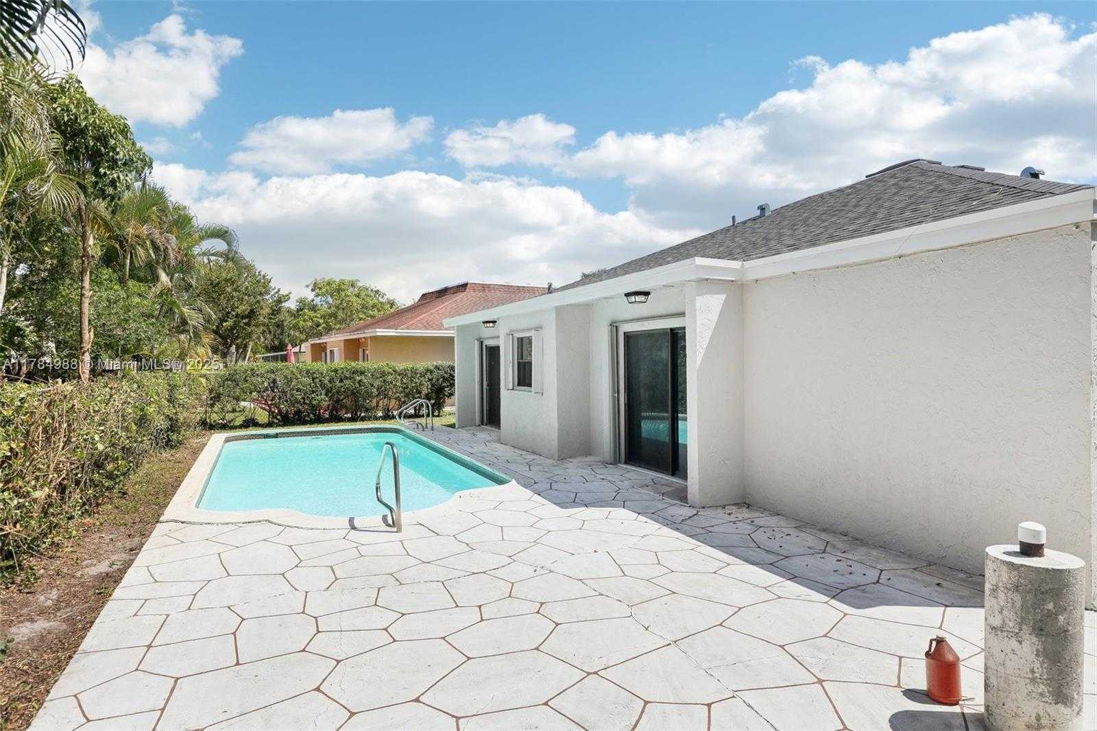 Small Image of 4967 SOUTH WEST 94TH TER, Cooper City Number 42