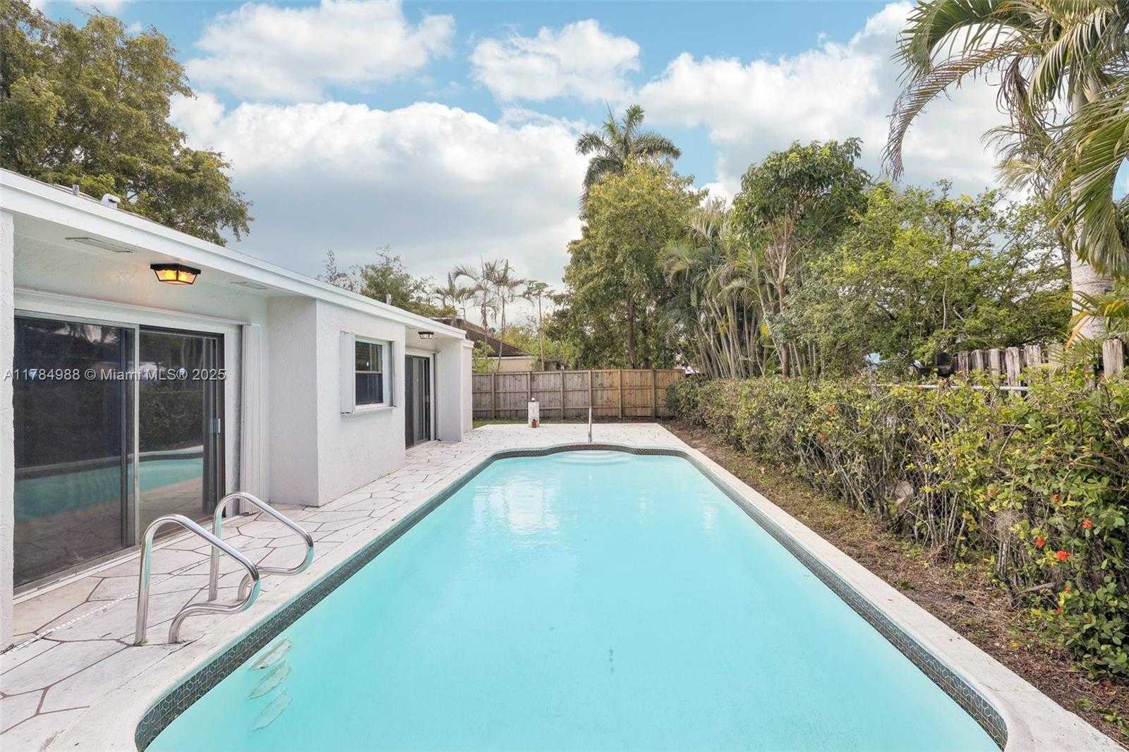 Small Image of 4967 SOUTH WEST 94TH TER, Cooper City Number 44