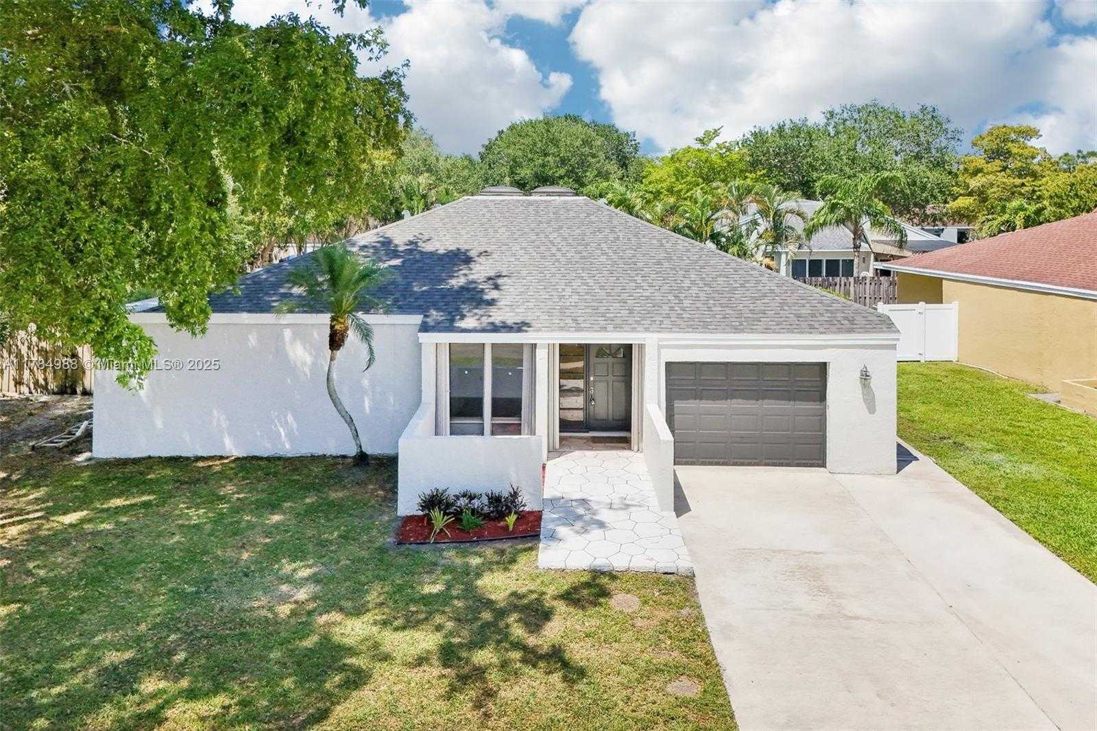 Small Image of 4967 SOUTH WEST 94TH TER, Cooper City Number 45