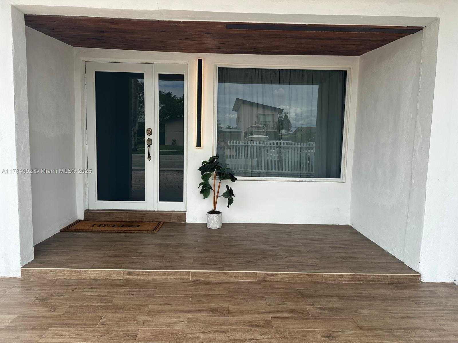 Small Image of 410 WEST 30TH PL, Hialeah Number 4