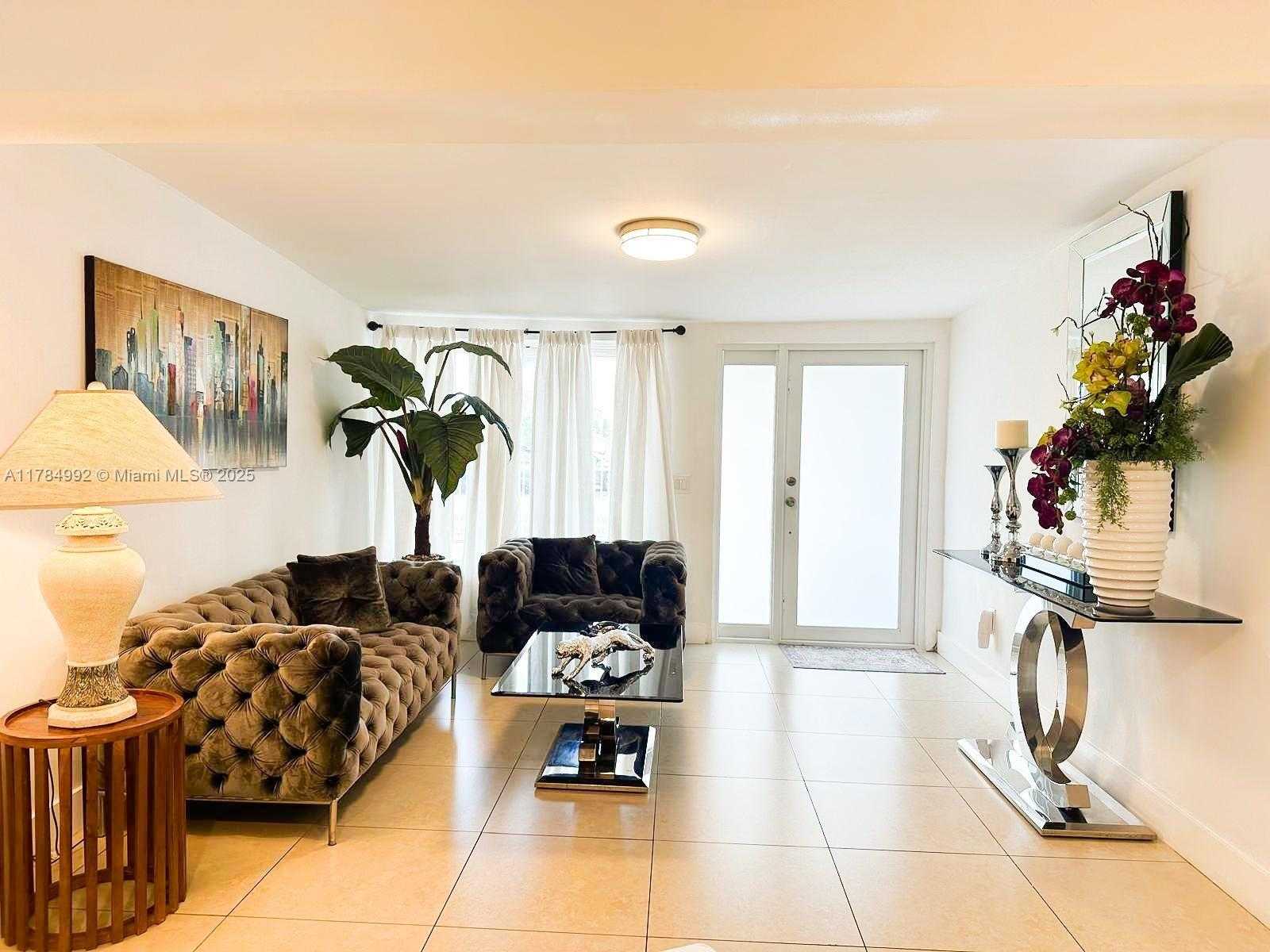 Small Image of 410 WEST 30TH PL, Hialeah Number 5