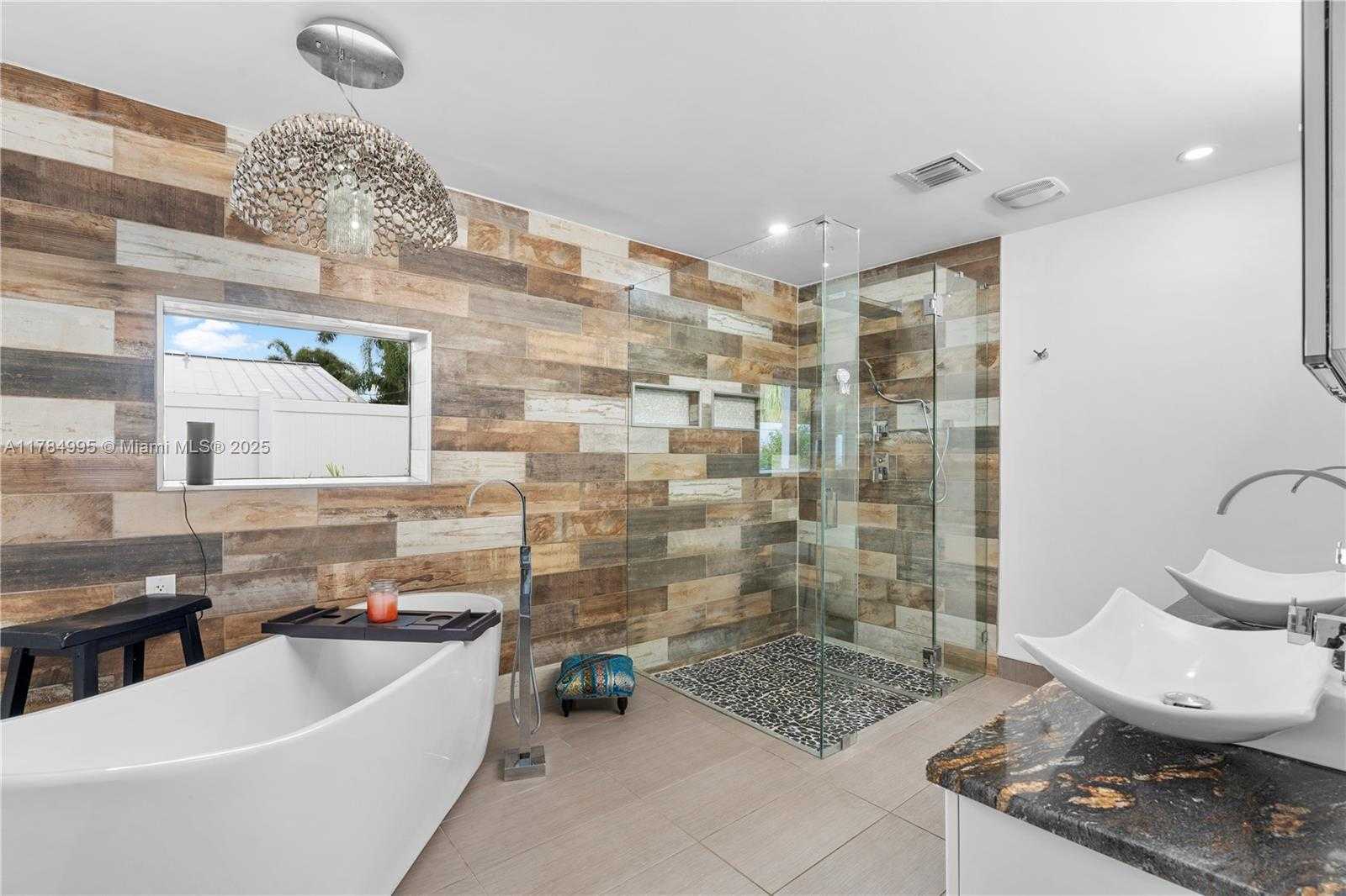 Small Image of 2666 NORTH EAST 35TH DR, Fort Lauderdale Number 17