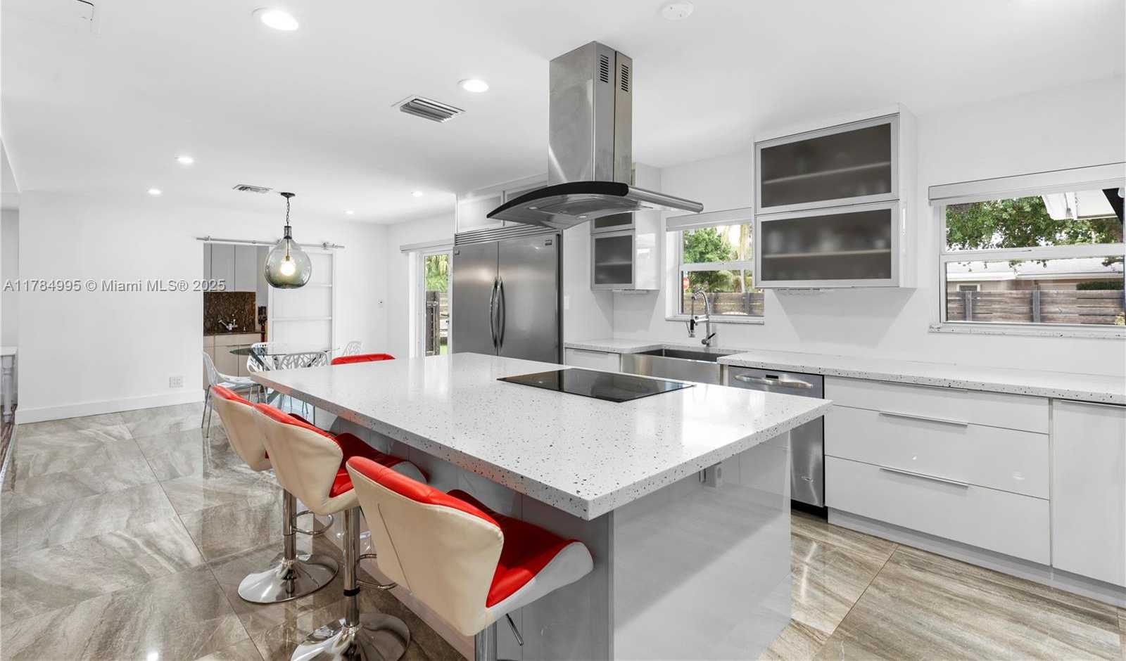 Small Image of 2666 NORTH EAST 35TH DR, Fort Lauderdale Number 2