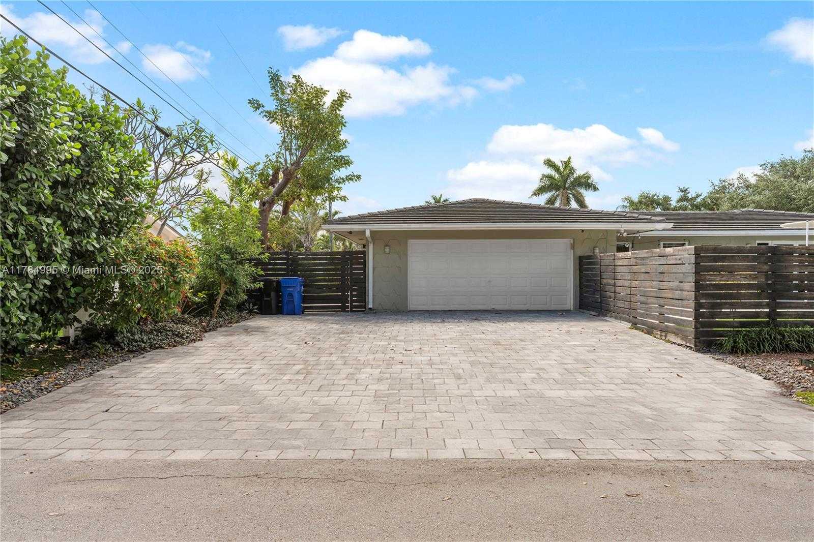 Small Image of 2666 NORTH EAST 35TH DR, Fort Lauderdale Number 25