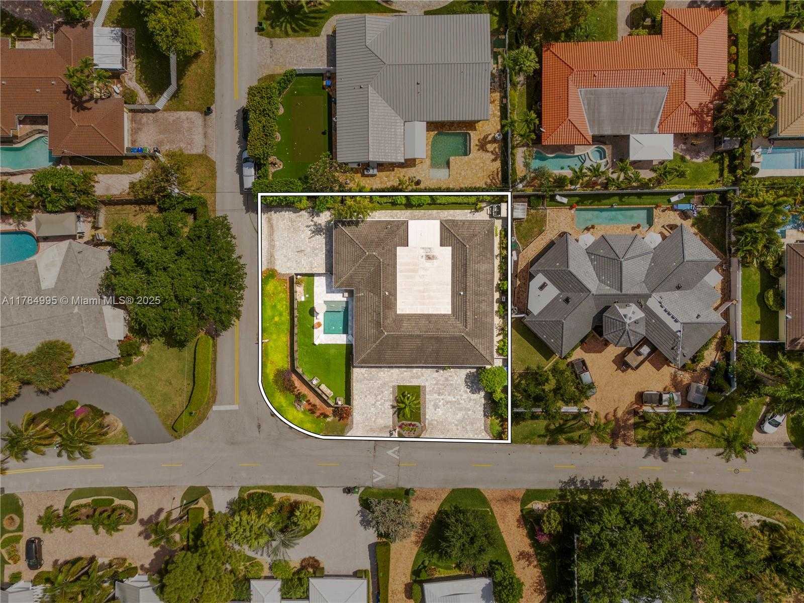 Small Image of 2666 NORTH EAST 35TH DR, Fort Lauderdale Number 27