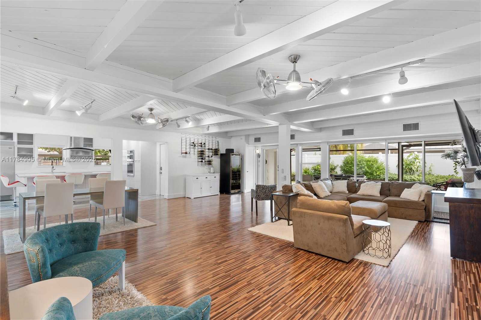 Small Image of 2666 NORTH EAST 35TH DR, Fort Lauderdale Number 3