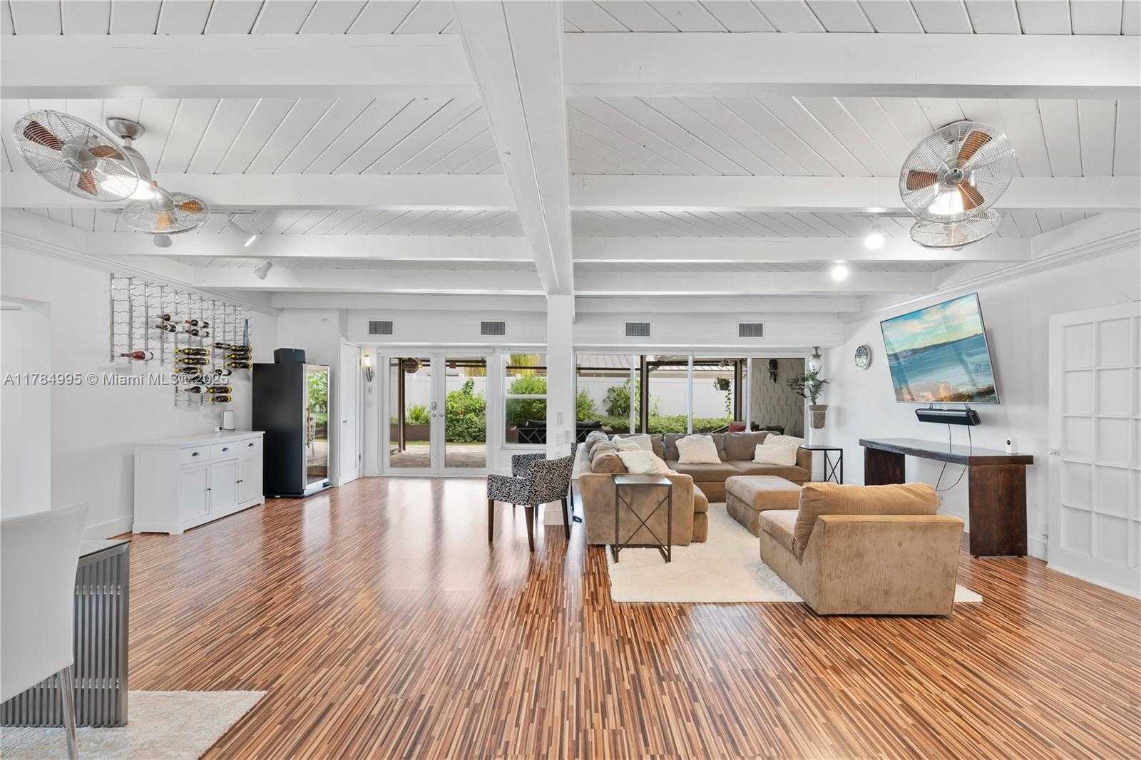 Small Image of 2666 NORTH EAST 35TH DR, Fort Lauderdale Number 4