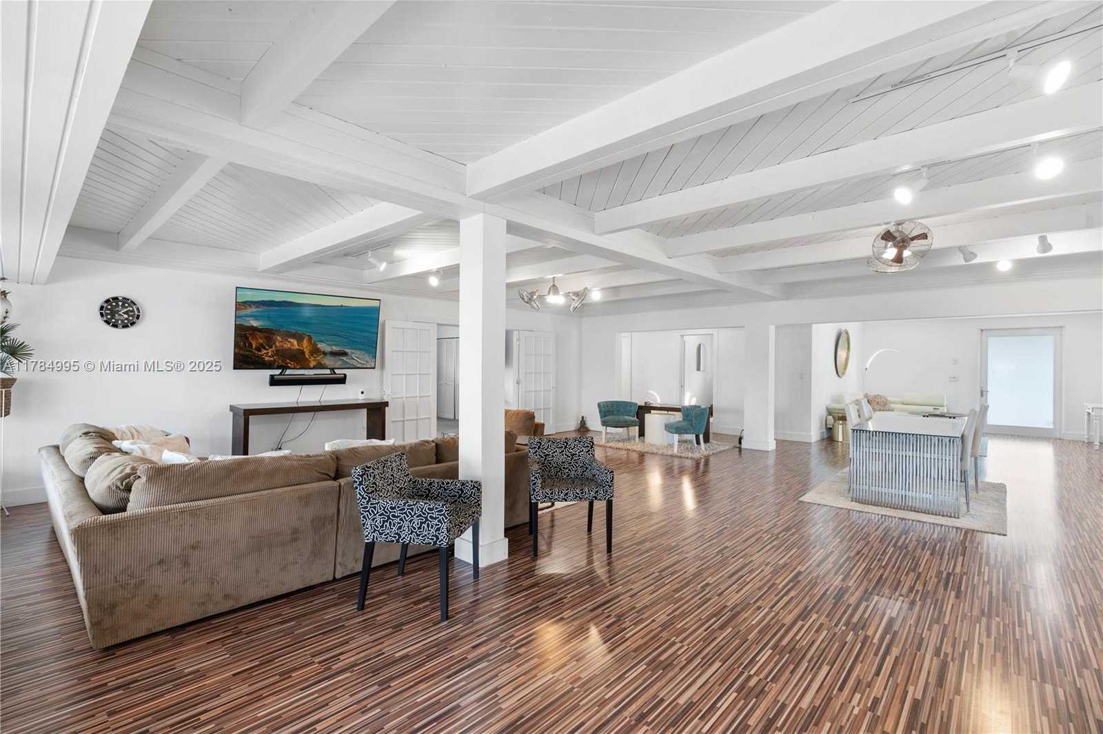 Small Image of 2666 NORTH EAST 35TH DR, Fort Lauderdale Number 6