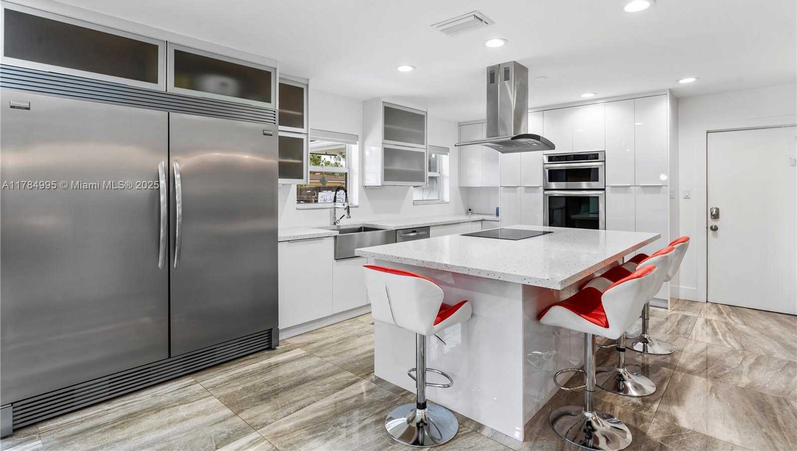 Small Image of 2666 NORTH EAST 35TH DR, Fort Lauderdale Number 8