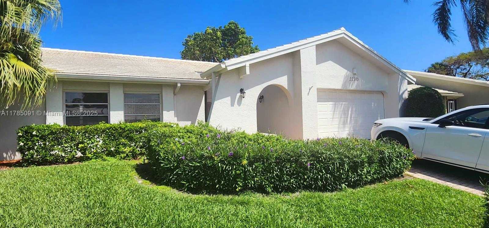 Small Image of 22310 CAMEO DR E, Boca Raton Number 10