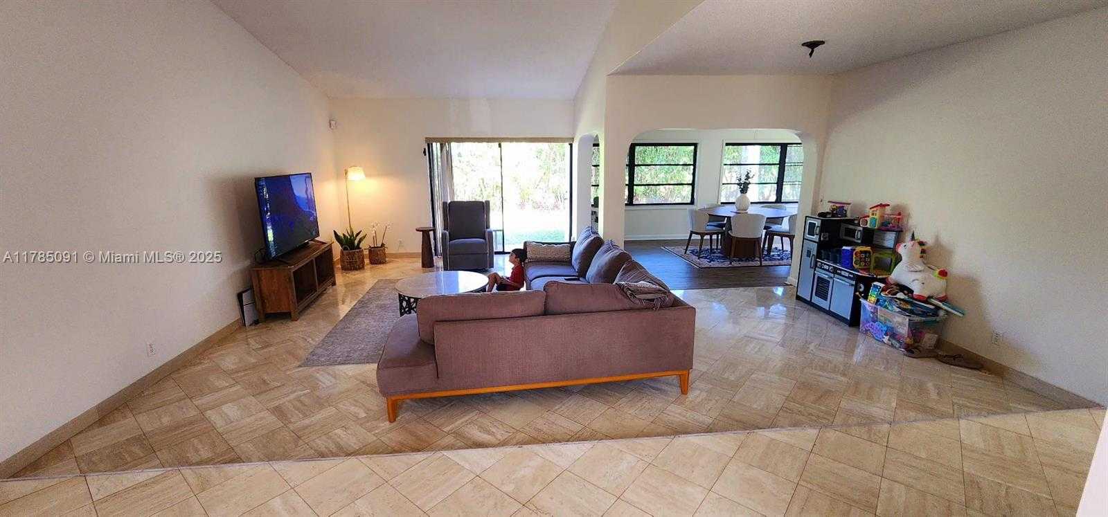 Small Image of 22310 CAMEO DR E, Boca Raton Number 14