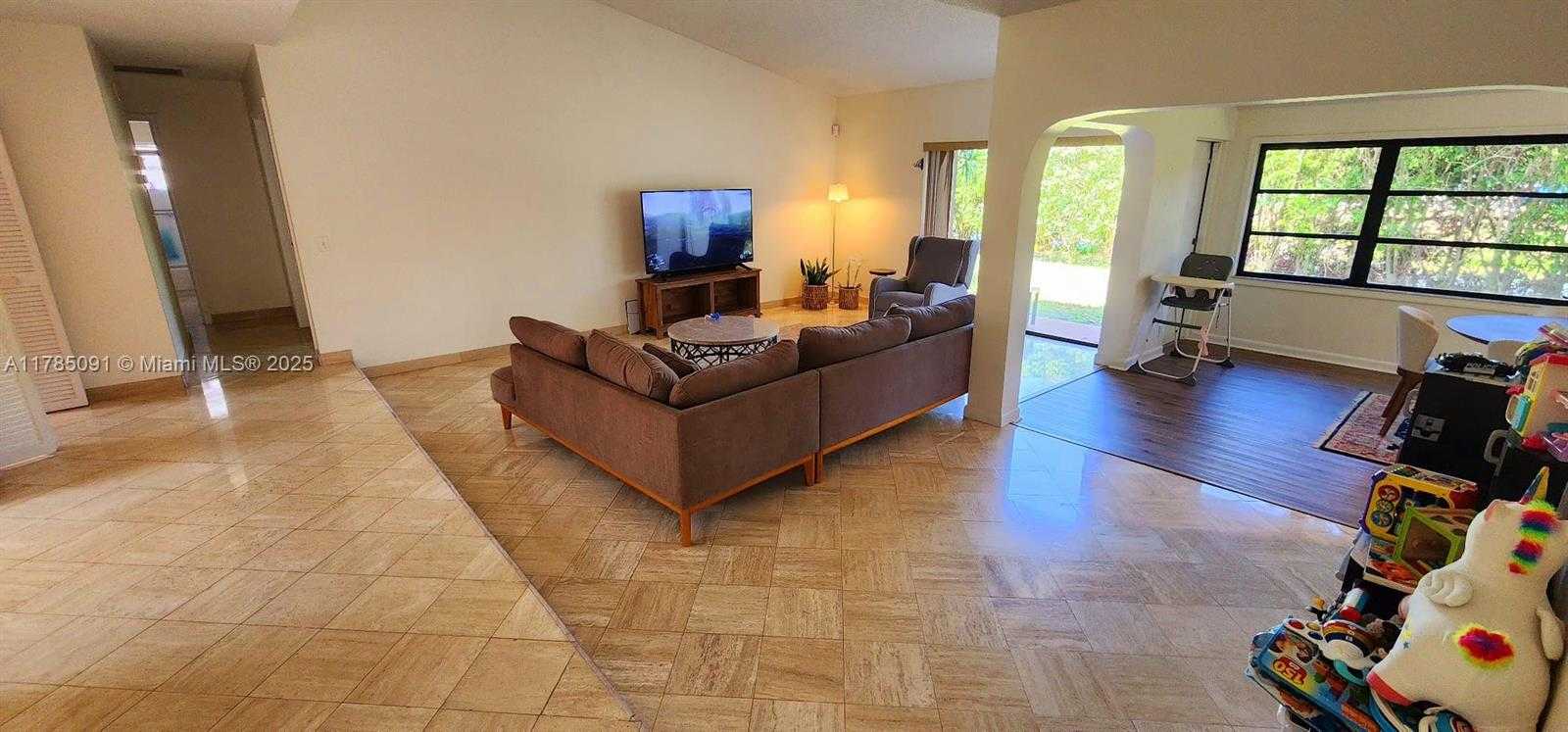 Small Image of 22310 CAMEO DR E, Boca Raton Number 15
